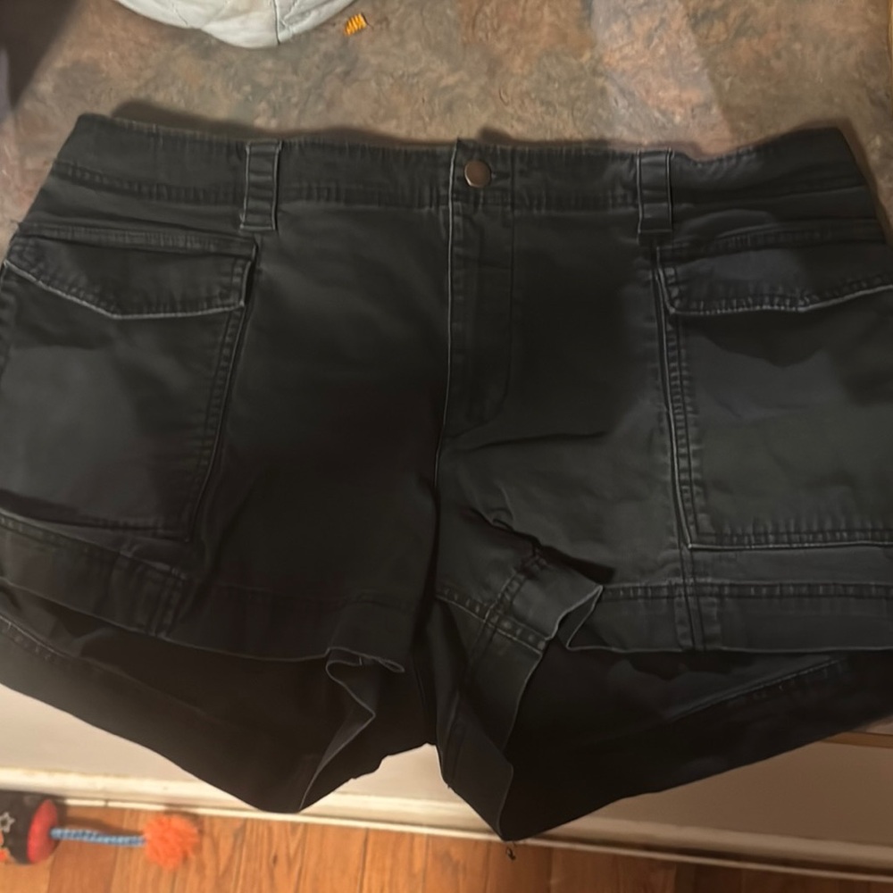 Old Navy Women's Black Cargo Shorts